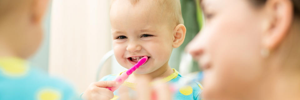 Молочные зубы: особенности и уход